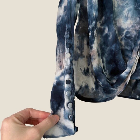 YFB Young Fabulous & Broke Jonnie Tie Dye Long Cuffed Sleeve Wrap Blouse Size M - Picture 3 of 10